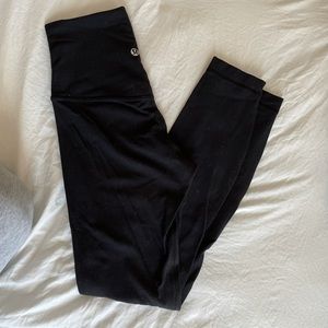 black lulu lemon aligns